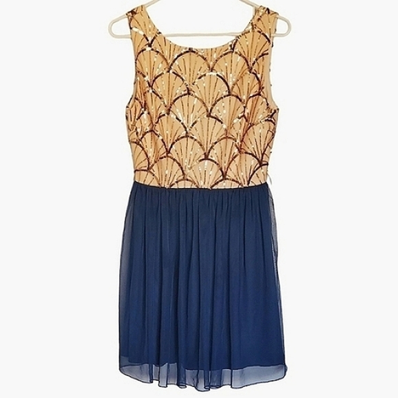 7346 * Deb Sequin Scallop Tulle Dress Blush Blue Size 9 - Picture 1 of 9